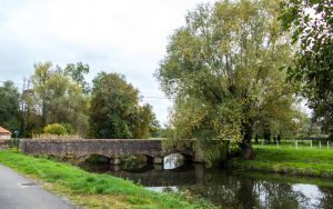 Jakobsweg Cormatin alte Brücke über die Grosne
